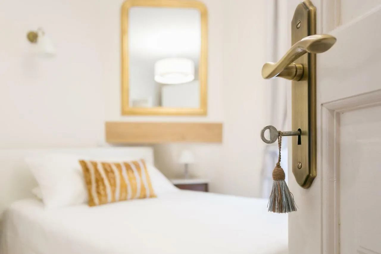 Le Mistral Apartment Paris